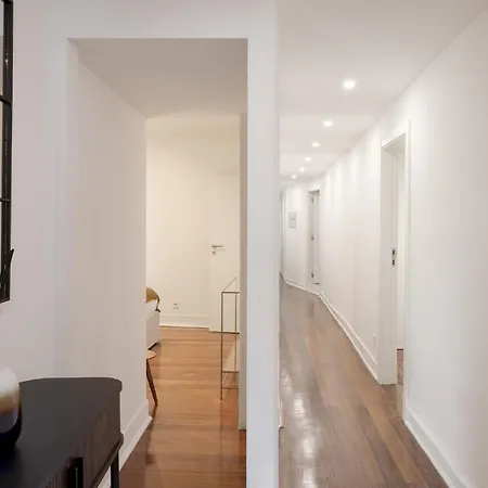 Master Historical Gem In Alfama Apartment *