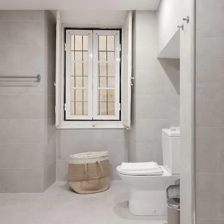 Master Historical Gem In Alfama 리스본